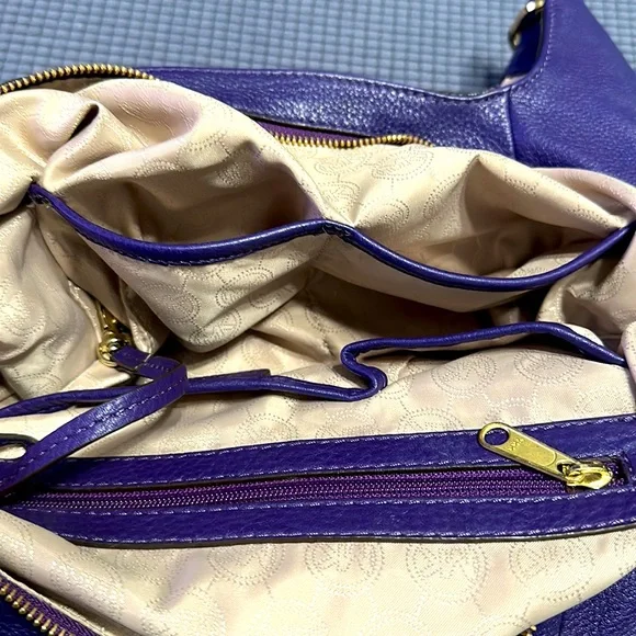 Michael Kors Hobo Bag - Picture 5 of 12